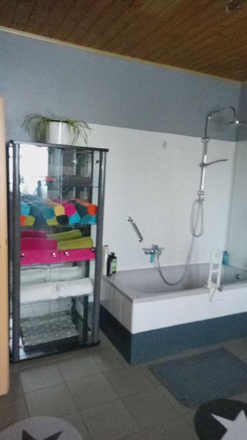 Haus Marion Appartement Daun Buitenkant foto